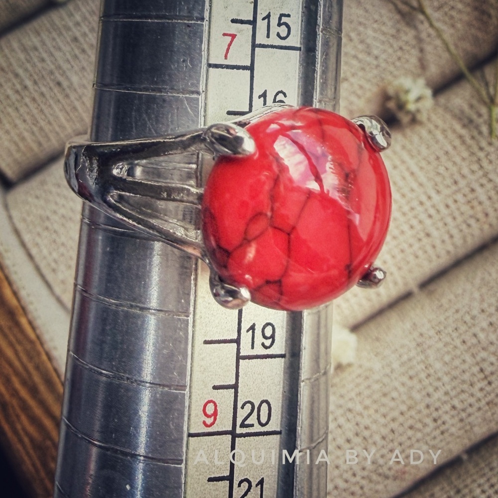 Red turquoise western style cowgirl ring in silver/compassion and clarity - Picture 2 of 4